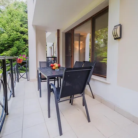 Family Garden In Complex Iglika With Available Parking Apartment